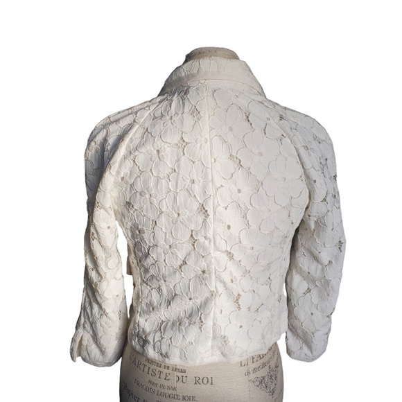 LUISA SPAGNOLI | Floral Lace  White Bridal White Collared Blazer - Picture 3 of 11